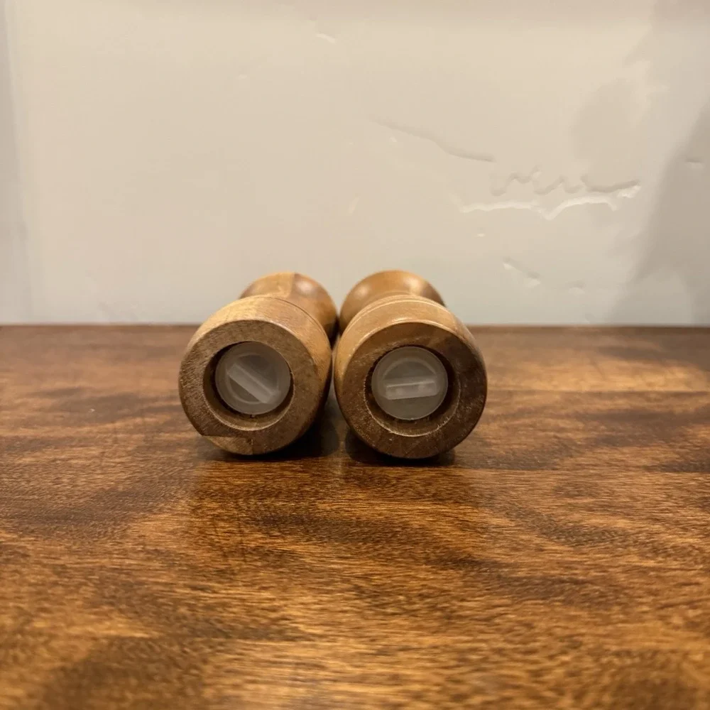 Acacia Turned Wood‎ Salt Shaker & Pepper Shaker Set 2 Piece Handmade